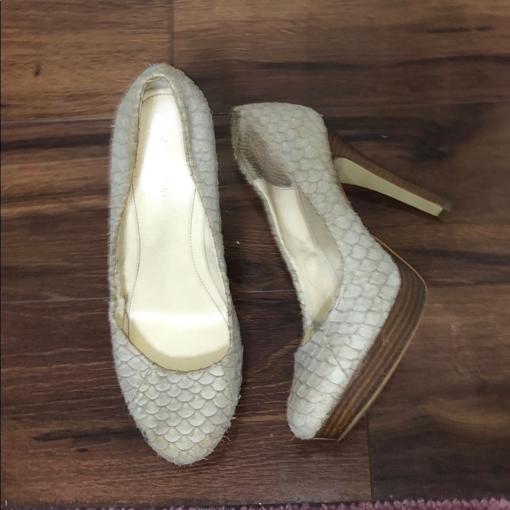 Calvin Klein evening pumps